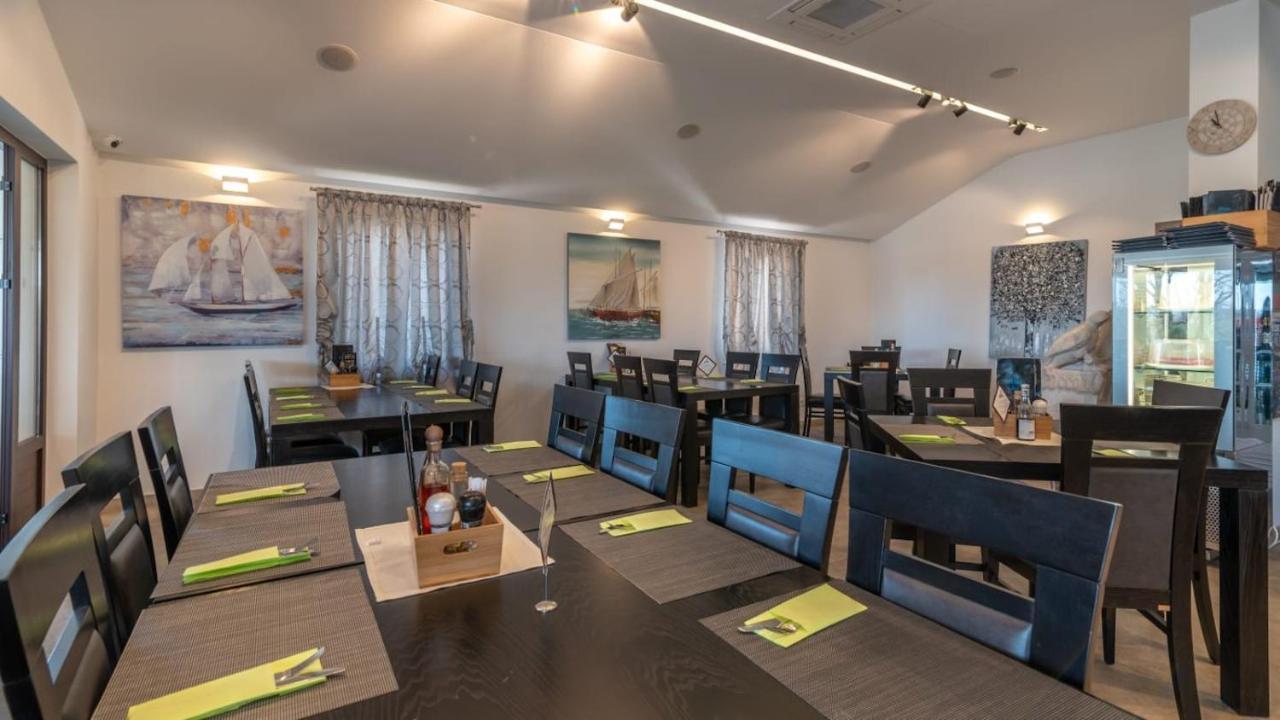 Apartments & Rooms Buble Trogir Exterior photo