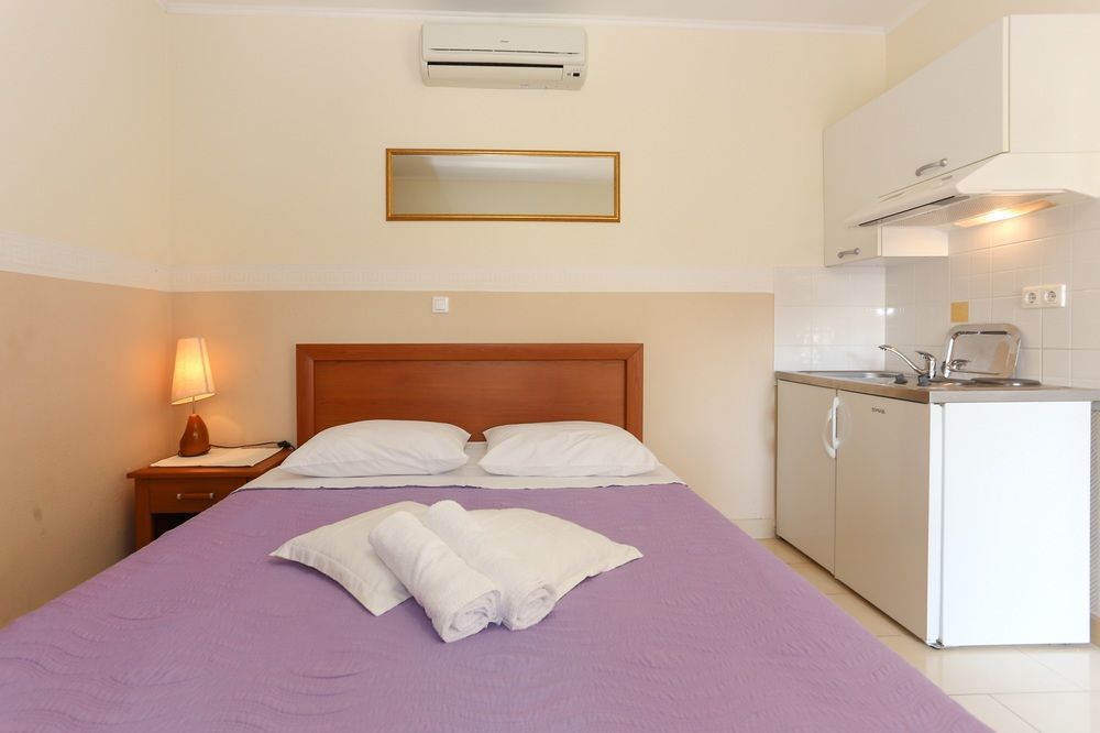Apartments & Rooms Buble Trogir Exterior photo